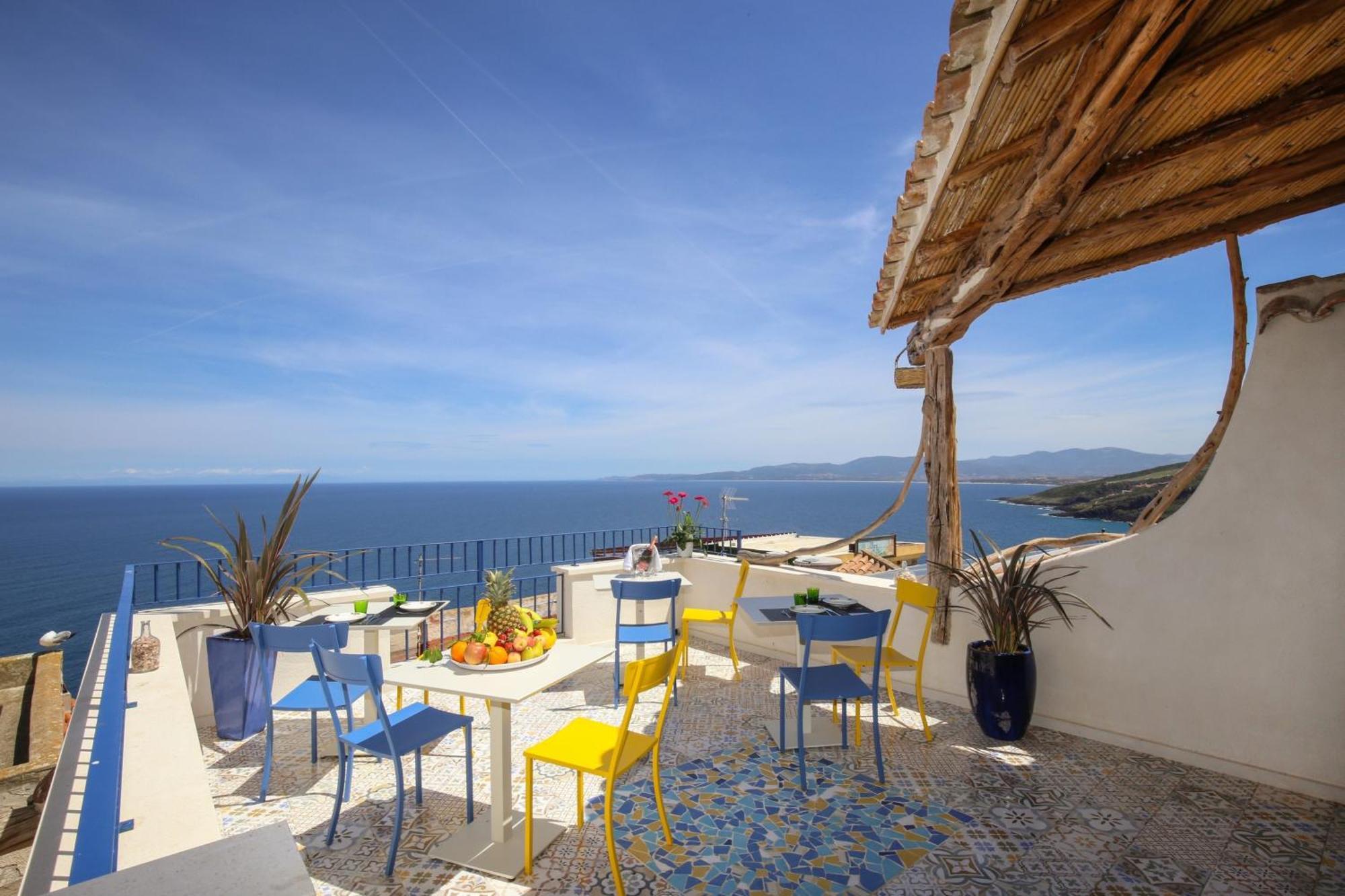 B&B Domos Mi & Ro Castelsardo Luaran gambar