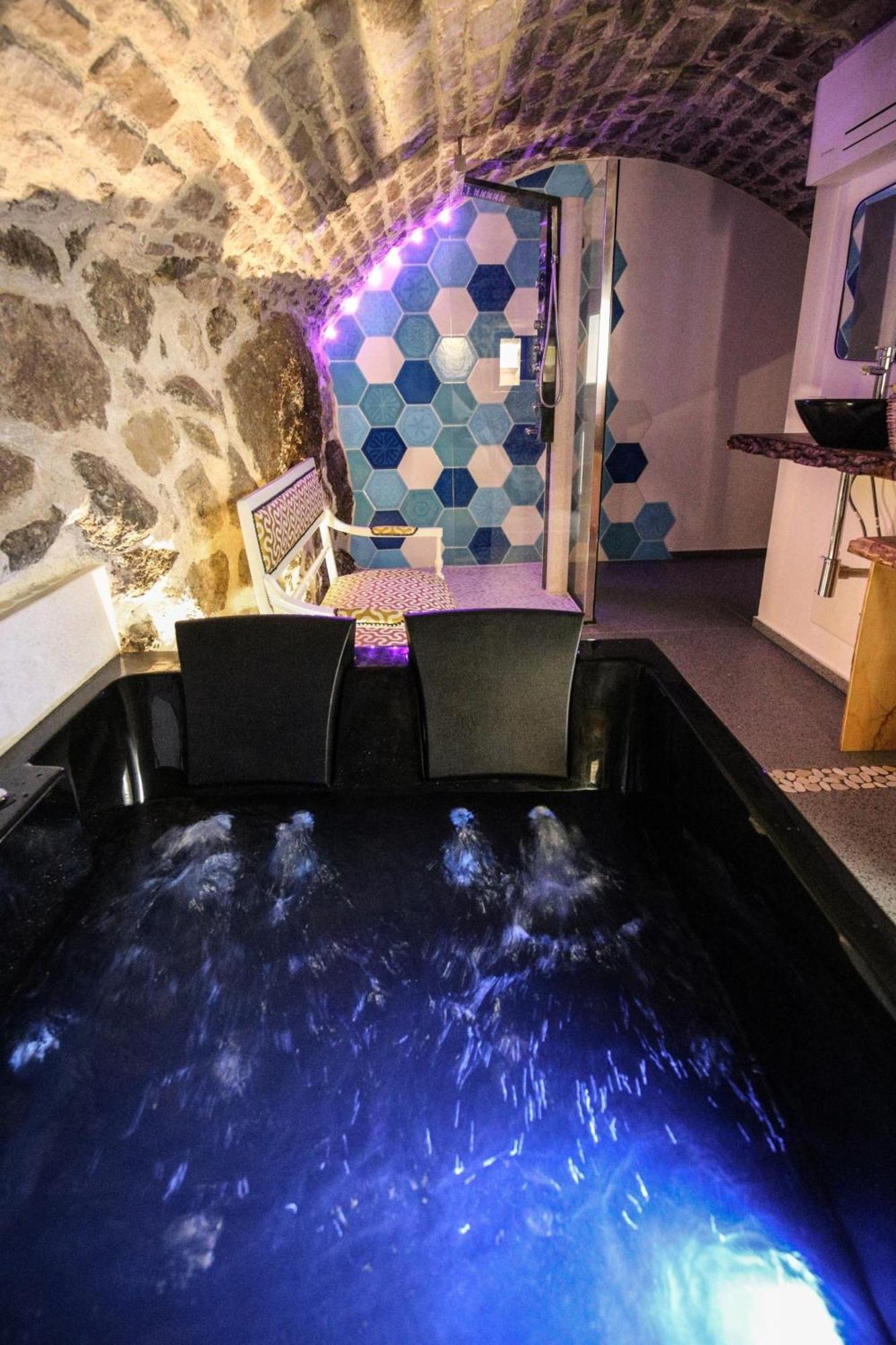 B&B Domos Mi & Ro Castelsardo Luaran gambar