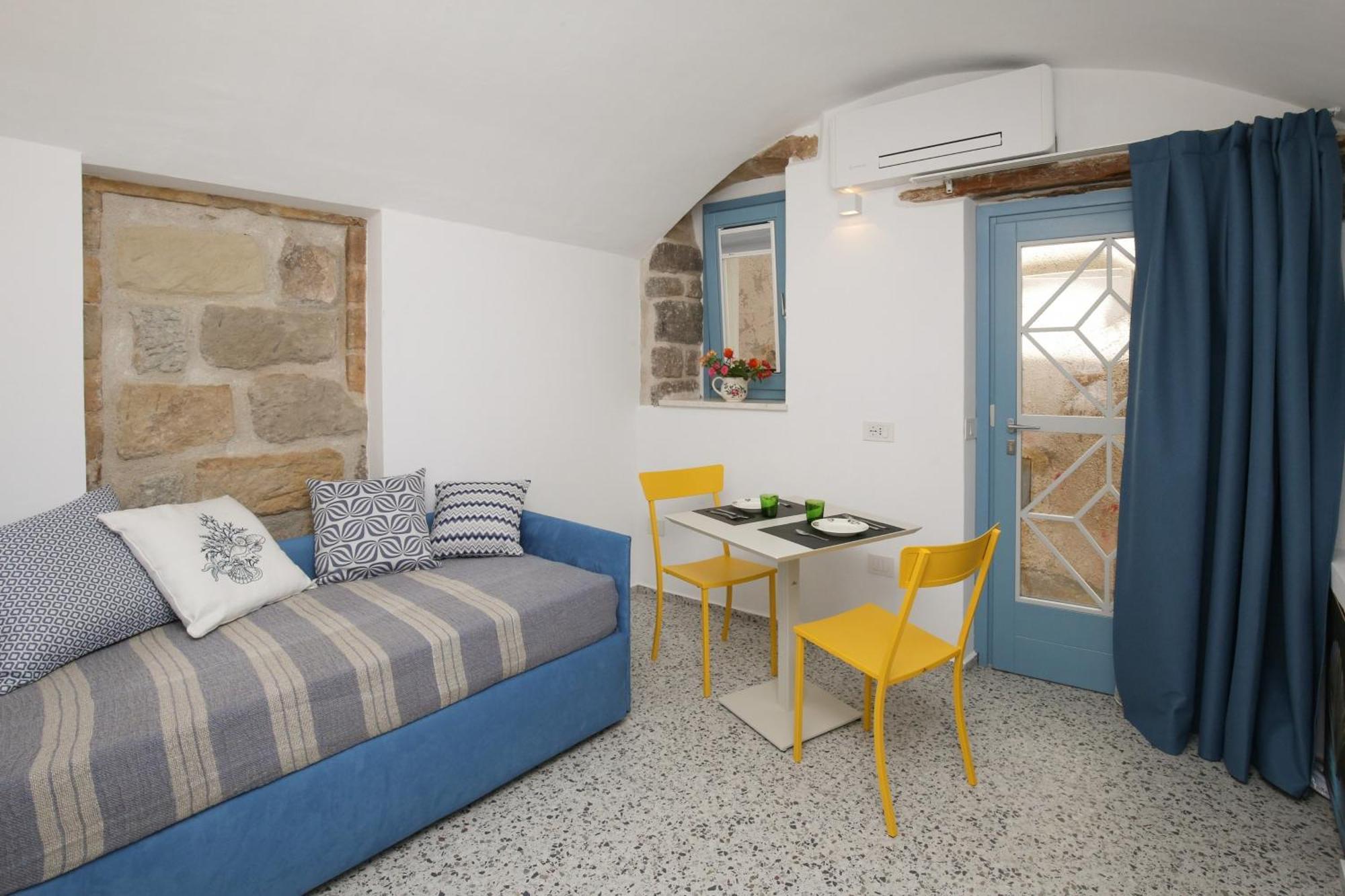 B&B Domos Mi & Ro Castelsardo Luaran gambar
