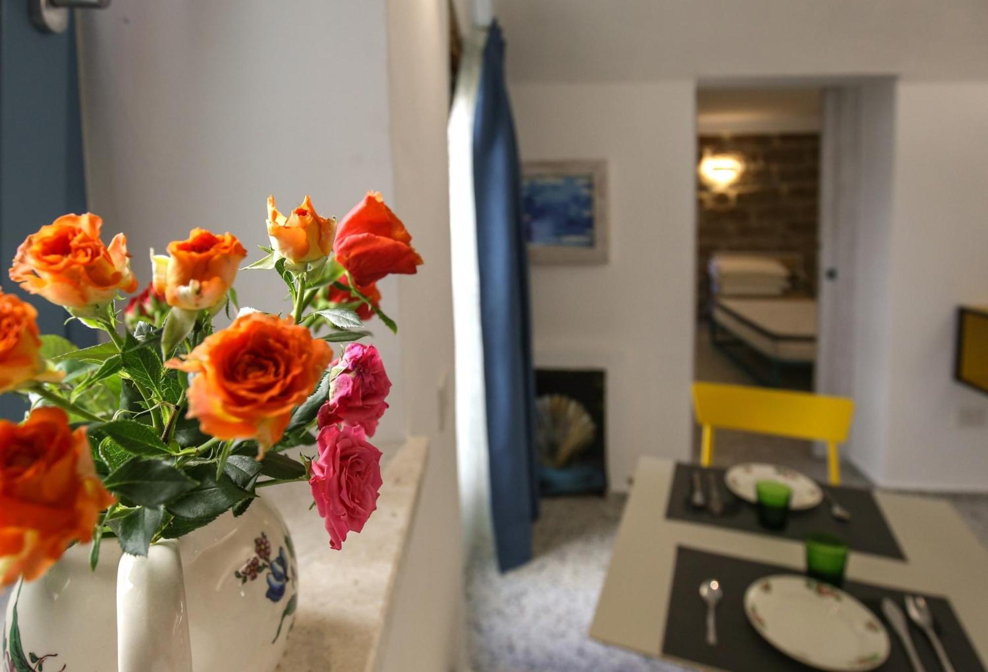 B&B Domos Mi & Ro Castelsardo Luaran gambar