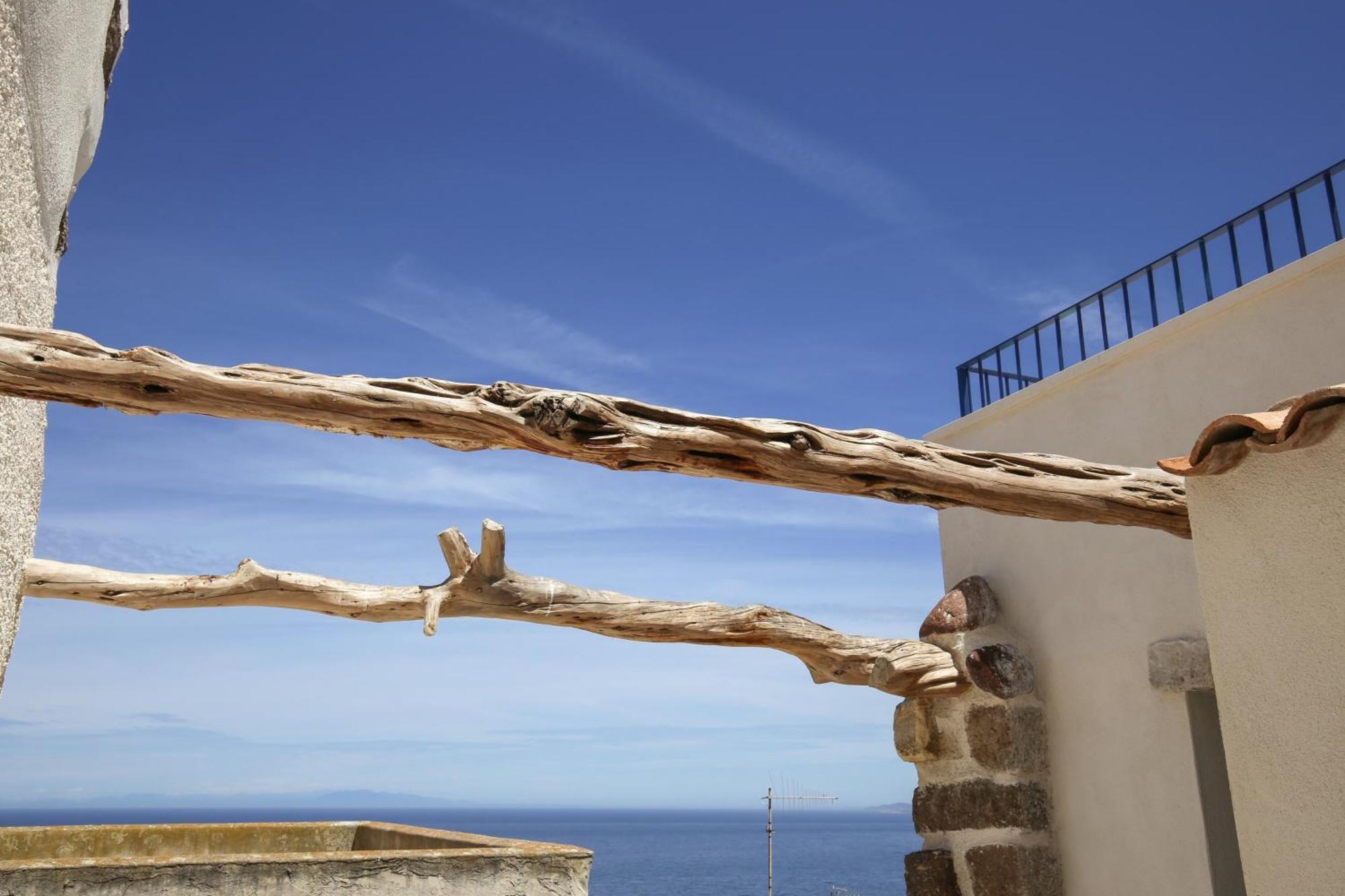 B&B Domos Mi & Ro Castelsardo Luaran gambar